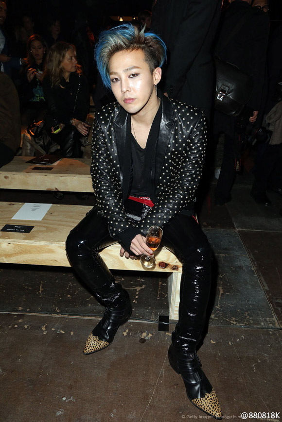 Street style cực chất của GDragon và Taeyang tại Paris Fashion Week