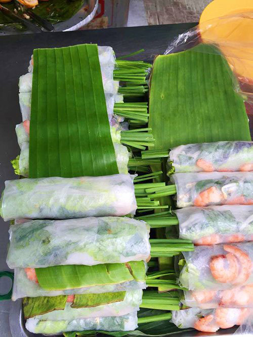 Hàng bánh xèo trong hẻm cực ngon ở quận 4 - 8